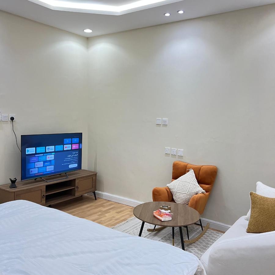 استديو بدخول ذاتي Apartment *
